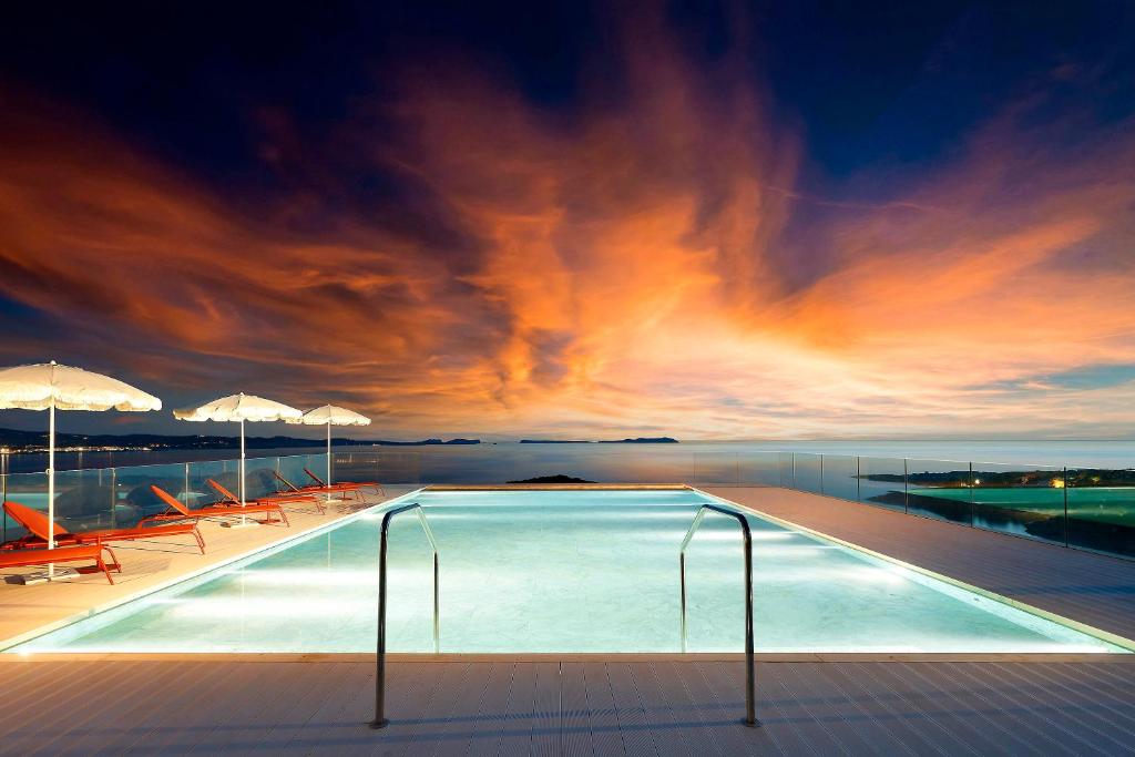 Major Travel Plc :: TRS Ibiza Hotel