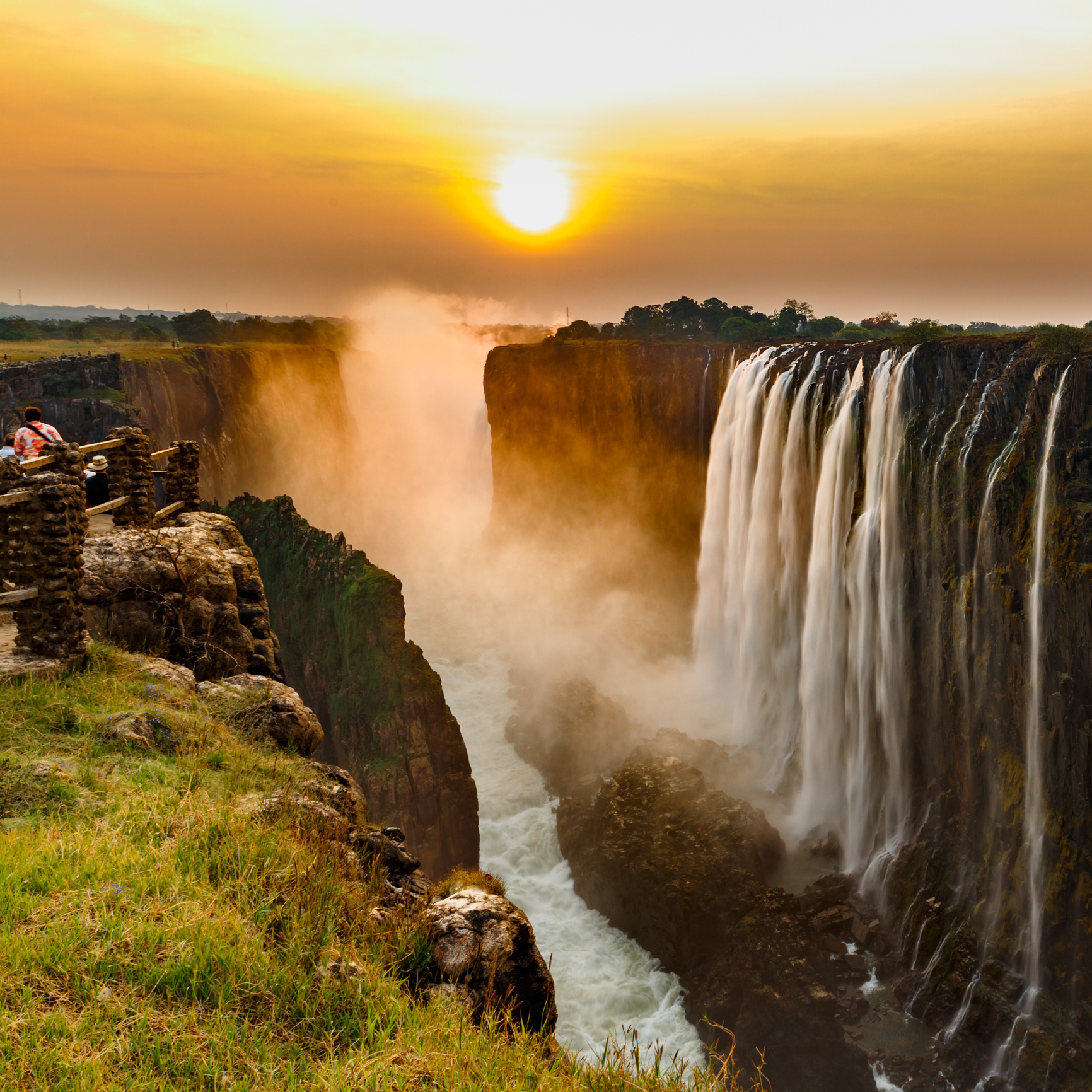 hiking tour victoria falls