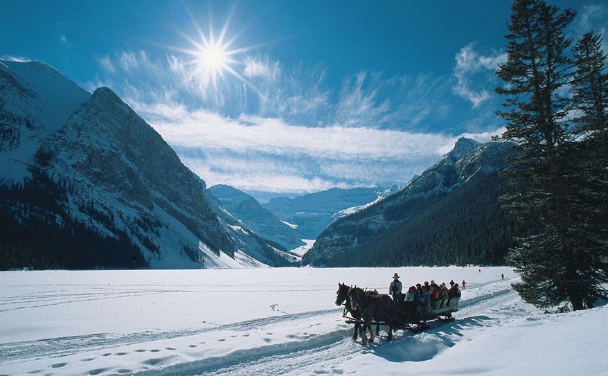 Отель Fairmont Chateau Lake Louise