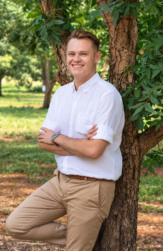 Armand, Human Resources Manager at Major Travel