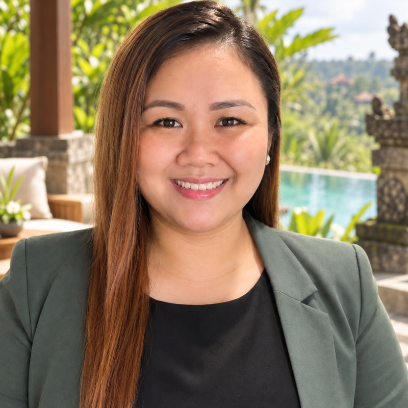 Yen, Ticketing Agent at Major Travel